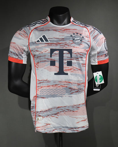 Bayern de Munich 2025-2026 2ª Equipacion