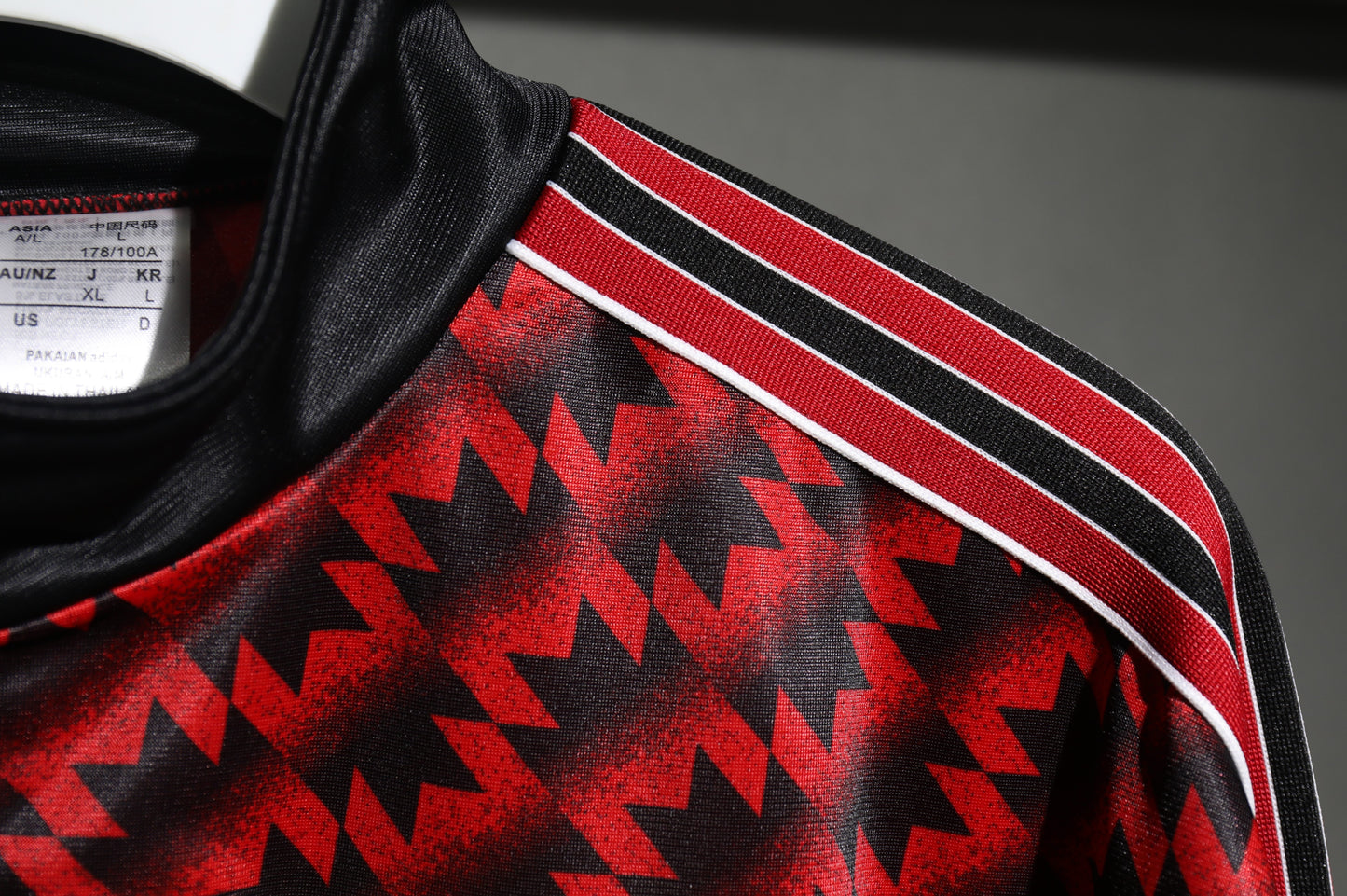 Manchester United SHARP Track-suit
